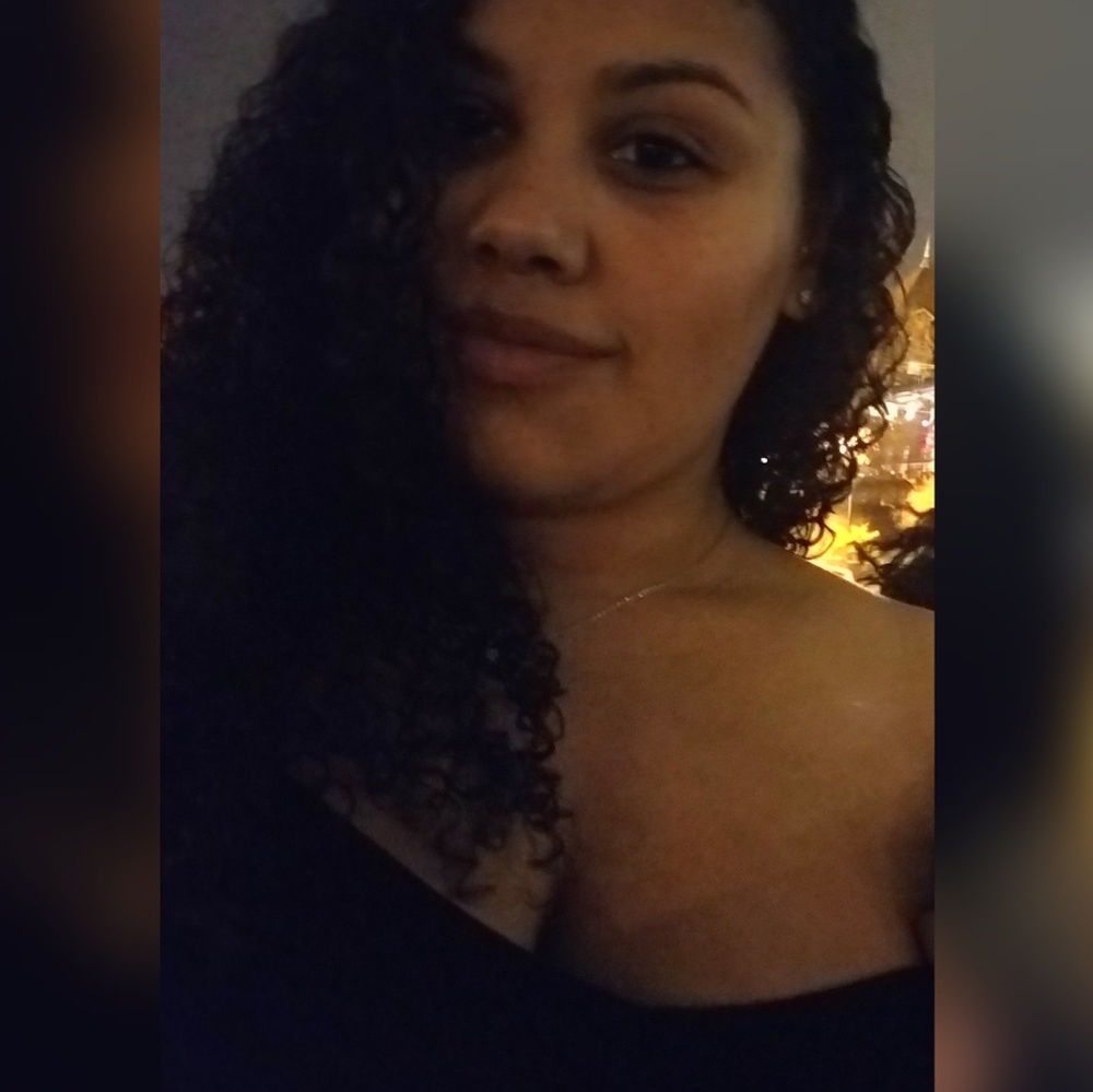 Meet your Posher, Antonisha